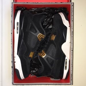 Jordan retro 4 Royalty size 10.5